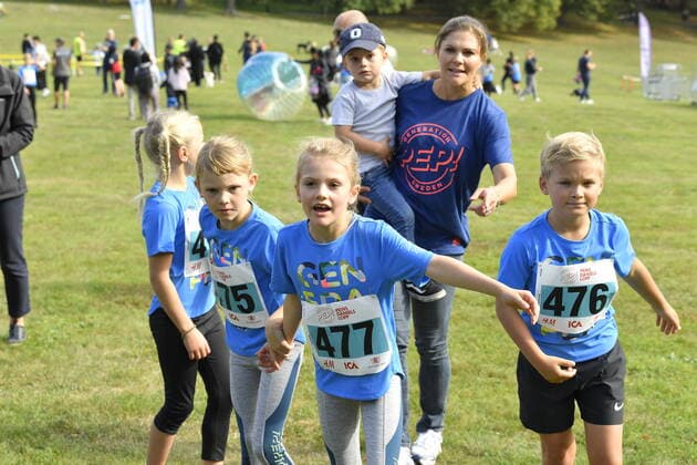 Prinsessan Estelle, kronprinsessan Victoria, prins Oscar Prins Daniels lopp och Pep-dagen, Hagaparken, Stockholm, 2019-09-08 (c) Karin Törnblom TT Kod 2377 Stockholm Sverige x2377x Copyright: xKarinxTörnblom TTx Prins Daniels lopp och Pep-dagen 2019