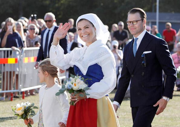 Prinsessan Estelle, kronprinsessan Victoria, prins Daniel Kungafamiljen under firandet av Victoriadagen pa Borgholms idrottsplats, Borgholm, Öland, 2019-07-14 (c) Patrik Österberg TT kod 2857 Borgholm Sweden x2857x Copyright: xPatrikxÖsterberg TTx Victoriadagen 2019