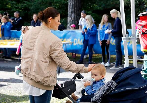 Crown Princess Victoria, Prince Oscar, Prince Daniels Race and Sports Day 2017, Hagaparken, Solna, 2017 09 10 c Patrik C Österberg IBL Image Bureau XPBE Crown Princess Victoria, Prince Oscar, Prince Daniels Race and Sports Day 2017, Hagaparken, Solna, Sweden, 2017 09 10 c Photo Patrik C Österberg IBL Bildbyra Stockholm Sverige kungahus SVerige x2857x, Copyright: xPatrikxCxÖsterberg TTx Idrottens dag Hagaparken 2017