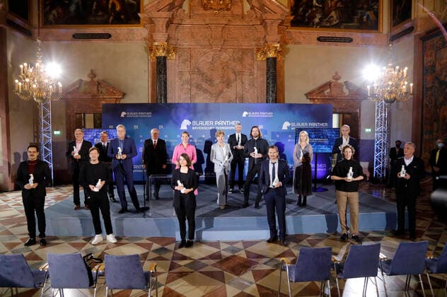 David Grabowski, Friedrich Scherer, Thilo Mischke, Klaus Schäfer, Florian Hartung, Otto Beierl, Maxine Brückner, Judith Gerlach, Carolin Reiber, Sebastian Pufpaff, Christian Klandt, Felix Klare, Katrin Bühlig, Pia Strietmann, Winfried Laasch und Fidelis Mager bei der Verleihung des 32. Bayerischen Fernsehpreises 2020 in der Residenz München. München, 14.10.2020