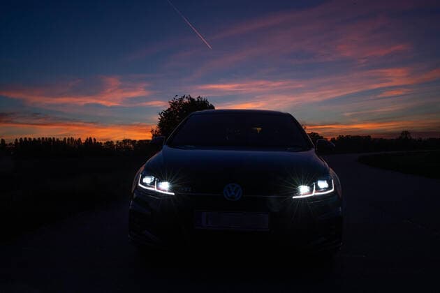 LED-Scheinwerfer sorgen für mehr Blendungen im Abendverkehr. EMWE. 15.04.2020 Lampertheim LED-Scheinwerfer sorgen für mehr Blendungen im Abendverkehr.