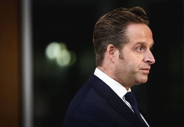 DEN HAAG - Minister Hugo de Jonge (Volksgezondheid, Welzijn en Sport) reageert op het besluit van het Europees Geneesmiddelenbureau EMA rond de goedkeuring van het coronavaccin dat BioNTech en Pfizer samen hebben ontwikkeld. ANP SEM VAN DER WAL Copyright: xHollandsexHoogtex xxANPx x426470927x