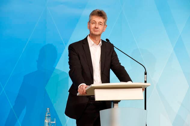 Michael Piazolo bei der Pressekonferenz zu den aktuellen Entwicklungen der Corona-Pandemie und Verschärfung der Maßnahmen zu deren Eindämmung im Freistaat Bayern im Prinz-Carl-Palais. München, 12.01.2021