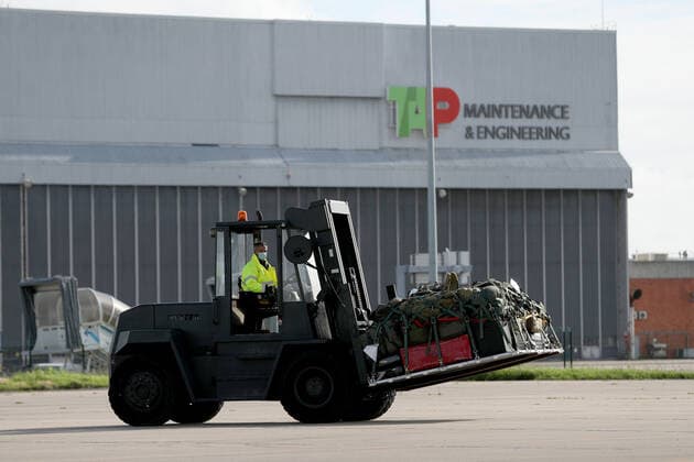 February 3, 2021, Lisbon, Portugal: Medical equipment is unloaded from an Airbus A400M military transport plane of the German Air Force at the Lisbons military airport, in Portugal on February 3, 2021. Germany sends 26 health professionals and medical supplies, as part of a relief mission to combat the covid-19 pandemic in Portugal. In the first phase, the aid must extend over a period of 21 days. Lisbon Portugal - ZUMAf123 20210203_zap_f123_016 Copyright: xPedroxFiuzax