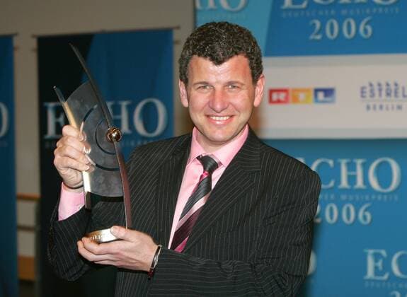 Echo 2006 Copyright: IMAGO. Herrmann 12.03.2006 Thema: Verleihung des Echo 2006 im Estrel Convention Center im Estrel Hotel in Berlin mit den Preistraeger : Semino Rossi Copyright: xEventpressxHerrmannx