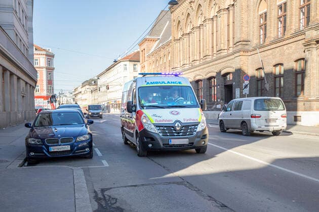 Wien: Rettungswagen im Einsatz