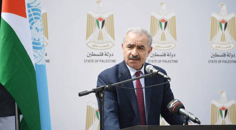 Coronavirus im Westjordanland, Premierminister Mohammed Ishtayeh bei Impfstart in Ramallah March 21, 2021, Ramallah, West Bank, Palestinian Territory: Palestinian Prime Minister Mohammad Ishtayeh, speaks during the launch of the national vaccination campaign against the Corona virus, at the Palestine Medical Complex in Ramallah, in the presence of the Special Coordinator for the Middle East Peace Process, Thor Winsland, the European Union representative to Palestine, Sven Kuhn von Burgsdorf, the Minister of Health, Mai Kaile, and a number of consuls Ambassadors, legal and official persons, in the West Bank city of Ramallah, on March 21, 2021 Ramallah Palestinian Territory - ZUMAap3_ 20210321_zaf_ap3_162 Copyright: xPrimexMinisterxOfficex