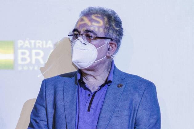 May 2, 2021, Guarulhos, Brazil: The Minister of Health, Marcelo Queiroga, and the representative of the Pan American Health Organization in Brazil, Socorro Gross, receive almost 4 million doses of the AstraZeneca vaccine, acquired by the Brazilian government through the Covax Facility consortium, this Sunday (2) , in Guarulhos, Sao Paulo. Copyright: xFepesilx