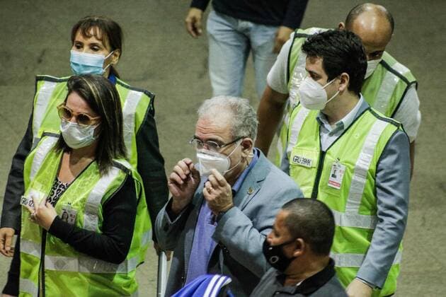 May 2, 2021, Guarulhos, Brazil: The Minister of Health, Marcelo Queiroga, and the representative of the Pan American Health Organization in Brazil, Socorro Gross, receive almost 4 million doses of the AstraZeneca vaccine, acquired by the Brazilian government through the Covax Facility consortium, this Sunday (2) , in Guarulhos, Sao Paulo. Copyright: xFepesilx