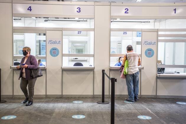 May 5, 2021, Barcelona, Catalonia, Spain: People are seen in attendance to be vaccinated.To accelerate the vaccination of COVID-19 and decongest primary care centers, the Barcelona s trade fair institution, Fira Barcelona, has become, since April 30, a mass vaccination center. It is the first in all of Catalonia, with the capacity to administer up to 120,000 vaccines a week. This space is added to the fifty municipal spaces enabled by the Barcelona City Council as COVID-19 vaccination spaces. Barcelona Spain - ZUMAd159 20210505_zia_d159_003 Copyright: xThiagoxPrudenciox