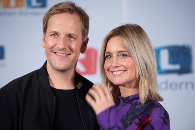 Jan HAHN ist im Alter von 47 Jahren gestorben, Jan HAHN, Moderator, Susanna OHLEN, Moderatorin, Portraet, PortroÂÖÂ t, Portrait, Angeschnittenes Einzelbild, Einzelmotiv, 24. RTL Spendenmarathon Wir helfen Kindern , Fernsehen, 21.-22.11.2019. o‚Â