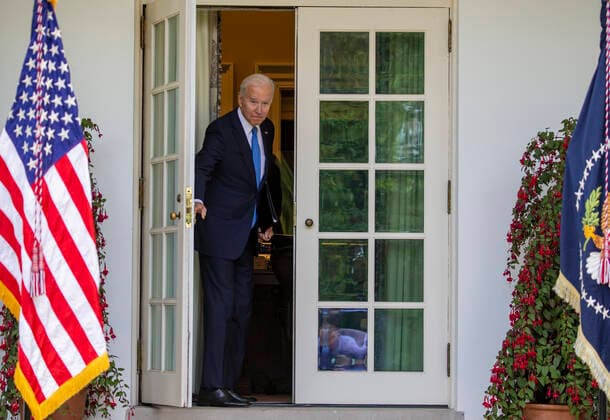 May 13, 2021, Washington, District of Columbia, USA: United States President Joe Biden walks away after he gave remarks on the new Covid-19 Centers for Disease Control mask guidelines in the Rose Garden, at the White House in Washington, DC on Thursday, May 13, 2021. Fully vaccinated people no longer need to wear a face mask or stay six feet away from others in most settings, whether outdoors or indoors, the Centers for Disease Control and Prevention said in updated public health guidance released Thursday Washington USA - ZUMAs152 20210513_zaa_s152_191 Copyright: xTasosxKatopodisx-xPoolxViaxCnpx