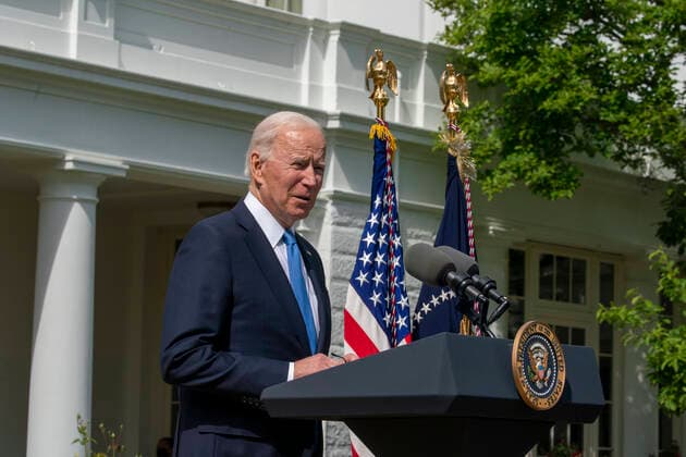 May 13, 2021, Washington, District of Columbia, USA: United States President Joe Biden gives remarks on the new Covid-19 Centers for Disease Control mask guidelines in the Rose Garden, at the White House in Washington, DC on Thursday, May 13, 2021. Fully vaccinated people no longer need to wear a face mask or stay six feet away from others in most settings, whether outdoors or indoors, the Centers for Disease Control and Prevention said in updated public health guidance released Thursday Washington USA - ZUMAs152 20210513_zaa_s152_201 Copyright: xTasosxKatopodisx-xPoolxViaxCnpx