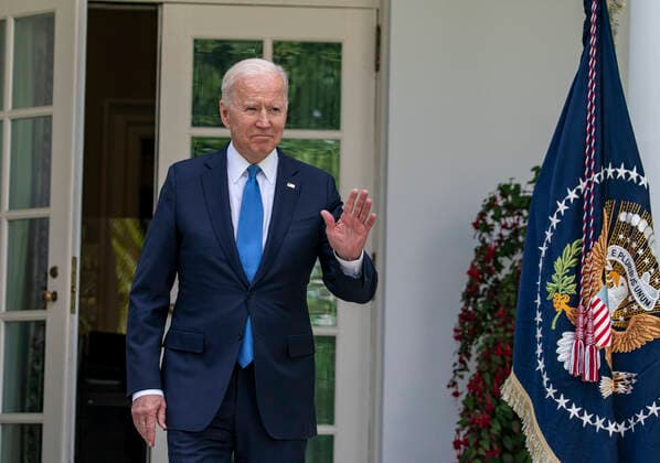 May 13, 2021, Washington, District of Columbia, USA: United States President Joe Biden enters the rose garden to give remarks on the new Covid-19 Centers for Disease Control mask guidelines in the Rose Garden, at the White House in Washington, DC on Thursday, May 13, 2021. Fully vaccinated people no longer need to wear a face mask or stay six feet away from others in most settings, whether outdoors or indoors, the Centers for Disease Control and Prevention said in updated public health guidance released Thursday Washington USA - ZUMAs152 20210513_zaa_s152_205 Copyright: xTasosxKatopodisx-xPoolxViaxCnpx
