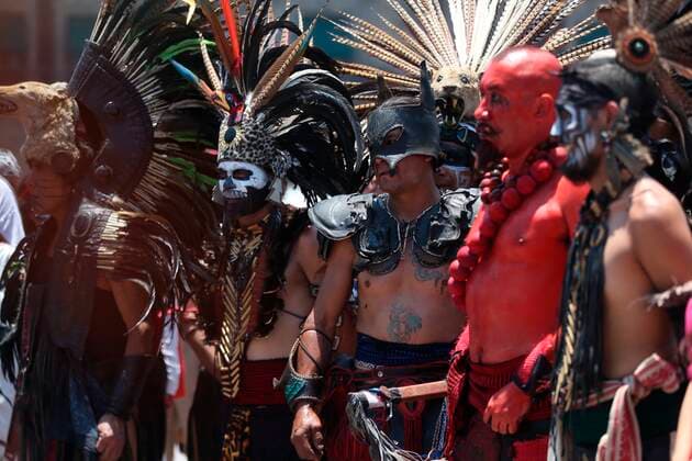 A group of dancers dance, today on the 696th anniversary of the founding of Mexico Tenochtitlan, in the Zocalo in Mexico City, Mexico, 26 July 2021. Around 2,000 people, including dancers, musicians, singers or creators of offerings from various Mexican traditions celebrated this Monday the 696th anniversary of the founding of Mexico Tenochtitlán, the Mexican capital, located where Mexico City is today. EFE Sashenka Gutierrez The founding of Mexico Tenochtitlan is celebrated with cultural diversity !ACHTUNG: NUR REDAKTIONELLE NUTZUNG! Copyright: xSashenkaxGutierrezx MEX7657 20210726-a429ef1c17c5394a57c6431911d86ee8aa83e2cc