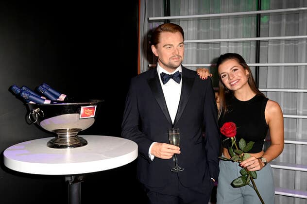 Maxime Herbord bei der Enthüllung der Wachsfigur von Leonardo DiCaprio im Madame Tussauds. Berlin, 31.08.2021