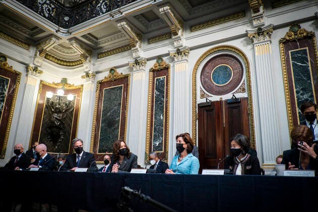 News Bilder des Tages September 9, 2021, Washington, District of Columbia, USA: United States Vice President Kamala Harris delivers opening remarks at the US-Mexico High Level Economic Dialogue (HLED) in the Indian Treaty Room of the Eisenhower Executive Office Building in Washington, DC on September 9, 2021. From left to right: US Ambassador to Mexico Ken Salazar, US Secretary of Homeland Security Alejandro Mayorkas, US Secretary of State Antony Blinken, Vice President Harris, US Secretary of Commerce Gina Raimondo, US Trade Representative Katherine Tai, and USAID Administrator Samantha Power Washington USA - ZUMAs152 20210909_zaa_s152_022 Copyright: xPetexMarovichx