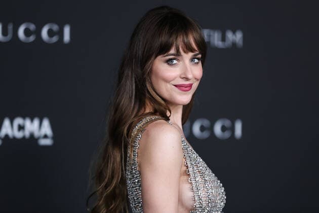 10th Annual LACMA Art + Film Gala 2021 Actress Dakota Johnson wearing a Gucci outfit arrives at the 10th Annual LACMA Art + Film Gala 2021 held at the Los Angeles County Museum of Art on November 6, 2021 in Los Angeles, California, United States. Los Angeles California United States Copyright: xImagexPressxAgencyx collin-10thannu211106_npP4j