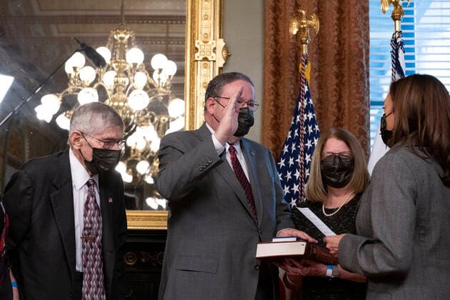 November 30, 2021, Washington, District of Columbia, USA: United States Vice President Kamala Harris, right, ceremonially administers the oath of office to David L Cohen, left center, to be Ambassador Extraordinary and Plenipotentiary of the United States of America to Canada in the Vice President™s Ceremonial Office in the Eisenhower Executive Office Building in Washington, DC on Tuesday, November 30, 2021. Ambassador Cohen™s wife, Rhonda R. Cohen, center right, holds a copy of the Hebrew Bible and a copy of the US Constitution. Looking on at left is Ambassador Cohen™s father, Arthur S. Cohen Washington USA - ZUMAs152 20211130_zaa_s152_052 Copyright: xRonxSachsx-xPoolxviaxCNPx