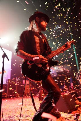 December 21, 2021, Hollywood, CA, USA: Musician_ DAVE NAVARRO performing on stage at the Above Ground 3 Benefit Concert. Guitarists Dave Navarro (Janeâ€⠢s Addiction) and Billy Morrison (Billy Idol) and an all-star band headlined their third â€oeABOVE GROUND†benefit concert on December 20, 2021, at The Fonda Theatre, Hollywood, CA. After sitting out 2020 because of Covid, Navarro and Morrison were joined by a diverse group of special guests including Perry Farrell, Etty Lau Farrell, Corey Taylor, Mark McGrath, Steve Stevens, Franky Perez, Anthony Keidis (Red Hot Chile Peppers), Dexter Holland, and more..As with previous successful events in 2018 and 2019, this immersive evening of art and music celebrates the vinyl album as - ZUMAmt3_ 20211221_zaf_mt3_002 Copyright: xScottxMitchellx