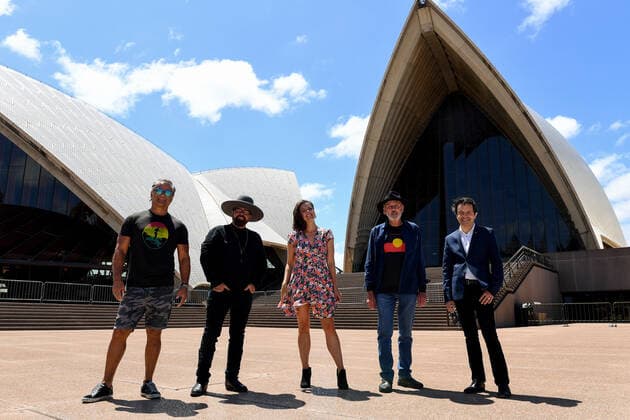 AUSTRALIA DAY 2022 SYDNEY, (L-R) Former Noiseworks frontman Jon Stevens, INXS founding member Andrew Farriss, singer Amber Lawrence, Goanna frontman Shane Howard, and Australian Day Creative Director John Foreman OAM pose for a photograph ahead of the Australia Day Live concert during Australia Day 2022 celebrations, in Sydney, Wednesday, January 26, 2022 ( NO ARCHIVING, EDITORIAL USE ONLY, NO USE IN BOOKS WITHOUT CONSENT SYDNEY NSW AUSTRALIA Copyright: xBIANCAxDExMARCHIx 20220126001617220478