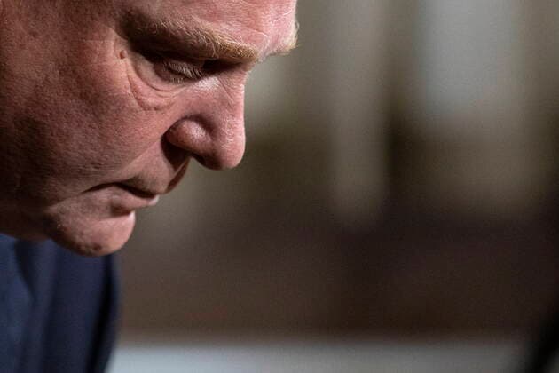 Kanada, Pressekonferenz zum Notstand in Ontario February 11, 2022, TORONTO, ON, CAN: Ontario Premier Doug Ford attends a news conference at the Queens Park Legislature, in Toronto, on Friday, February 11, 2022. Ford says he is declaring a state of emergency in response to ongoing blockades in Ottawa and Windsor, Ont. TORONTO CAN - ZUMAc35_ 20220211_zaf_c35_112 Copyright: xChrisxYoungx