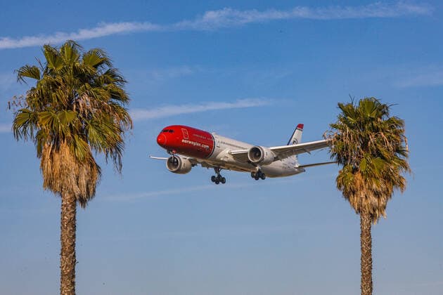 USA, United States of America, California, Los Angeles, 17.02.2020: Los Angeles International Airport (LAX KLAX). Registrierung: G-CKWE Norwegian Air UK Boeing 787-9 Dreamliner