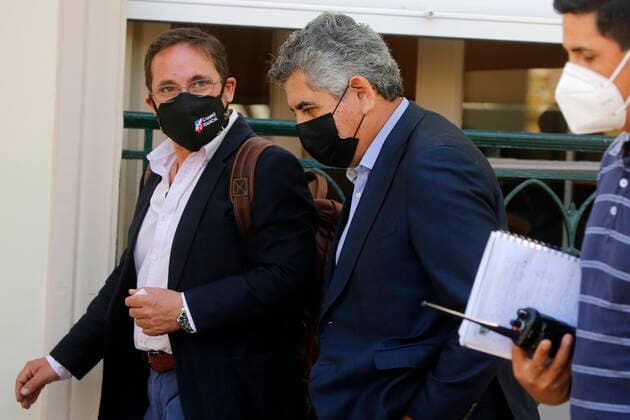 Santiago, February 28, 2022 Representatives of the Radical Party are photographed upon their arrival at the command of President-elect Jonnathan Oyarzun Aton Chile, Santiago Chile Aton 586170 Copyright: JONNATHANxOYARZUN ATONxCHILE