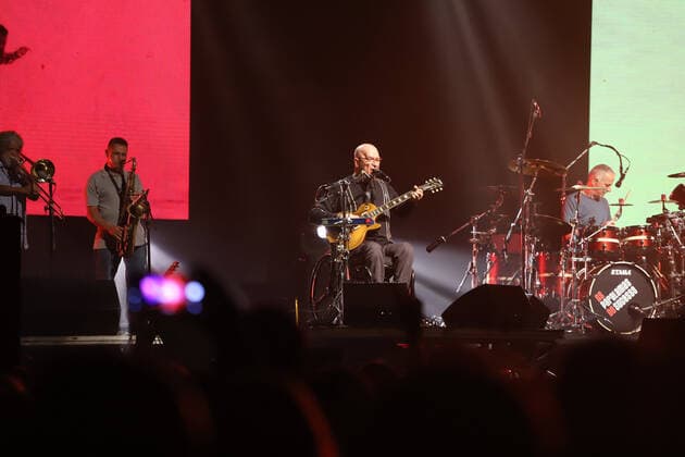 Show of the Brazilian band Paralamas do Sucesso at Tokio Marine Hall, in Sao Paulo March 12, 2022, Sao Paulo, Brazil: Show of the Brazilian band Paralamas do Sucesso, with the tour Paralamas Classicos , at concert hall Tokio Marine Hall, in Sao Paulo, on Saturday night (12). With a 37-year career, the trio is formed by Herbert Vianna (guitar and vocals), Bi Ribeiro (bass) and Joao Barone (drums). (Foto: Leco Viana TheNews2 imago images) Show of the Brazilian band Paralamas do Sucesso at Tokio Marine Hall, in Sao Paulo Copyright: xLecoxVianax