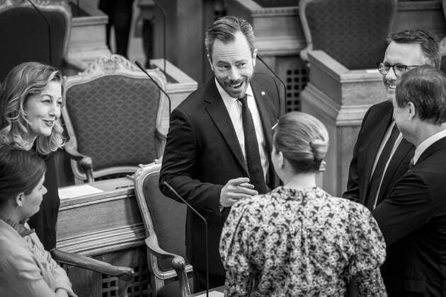 Statsminister Mette Frederiksen (S), Sofie Carsten Nielsen (RV), Jakob Ellemann-Jensen (V) og forsvarsminister Morten Boedskov (S) under moede i Folketingssalen med spoergetime til statsministeren paa Christiansborg, tirsdag den 22. marts 2022.. , Copenhagen Denmark Copyright: RitzauxScanpix MadsxClausxRasmussenx COP10356 spdk20220322-134353-L