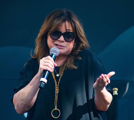 April 23, 2022, Los Angeles, California, USA: Actress Valerie Bertinelli at the Los Angeles Festival of Books on Saturday April 23, 2022 at the University of Southern California in Los Angeles, California. ARIANA RUIZ PI Los Angeles USA - ZUMAp124 20220423_zaa_p124_037 Copyright: xArianaxRuizx