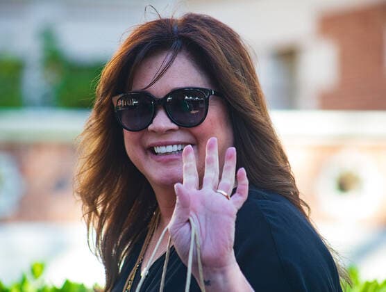 April 23, 2022, Los Angeles, California, USA: Actress Valerie Bertinelli at the Los Angeles Festival of Books on Saturday April 23, 2022 at the University of Southern California in Los Angeles, California. ARIANA RUIZ PI Los Angeles USA - ZUMAp124 20220423_zaa_p124_049 Copyright: xArianaxRuizx