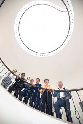 von links: Lucia ESKES, Referentin fuer den Grimmepreis beim Adolf-Grimme-Institut, Bjarne MAEDEL, Mädel, Schauspieler, Regisseur, doppelter Grimmepreistraeger, Daniel DONSKOY, Schauspieler, Regisseur, Grimmepreistraeger, Frauke GERLACH, Direktorin des Adolf-Grimme-Instituts, Nele DEHNENKAMP, Regisseurin, Filmemacherin, Grimmepreistraegerin, Torsten KOERNER, Körner, Regisseur, Grimmepreistraeger, Pressekonferenz zur Bekanntgabe der Preistraeger fuer den 58. Grimme-Preis 2022 am 31.05.2022 im Grillo-Theater in Essen Deutschland.