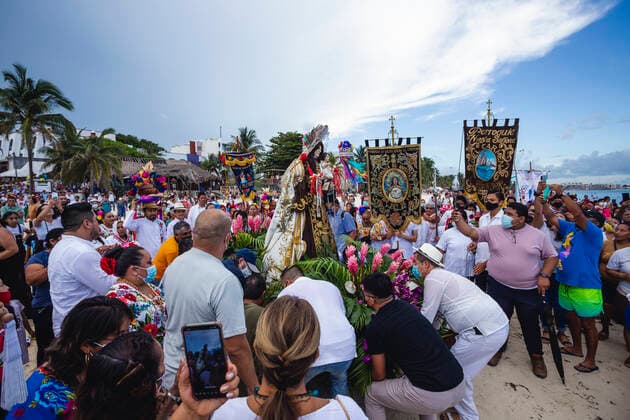 July 16, 2022, PLaya Del Carmen, Mexico City, Mexico: July 16, 2022, Playa del Carmen, Mexico: People take part during a procession as part of the celebrations of the Virgin of Carmen, patron saint of the city of Playa del Carmen, in the state of Quintana Roo, Like every year, residents of the region carry out this celebration on the occasion of the day of the Virgen of the Carmen. on July 16, 2022 in Playa del Carmen; Mexico. PLaya Del Carmen Mexico - ZUMAe321 20220716_zia_e321_011 Copyright: xNataliaxPescadorx xEyepixxGroupx