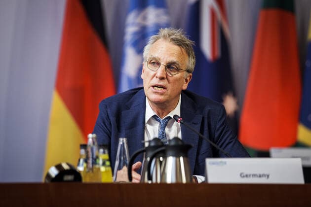 Stefan Wenzel, Parlamentarischer Staatssekretaer im Bundesministerium fuer Wirtschaft und Klimaschutz, aufgenommen im Rahmen des Petersberger Klimadialoges im Auswaertigen Amt in Berlin, 19.07.2022. Der Petersberger Klimadialog dient als Vorbereitung der UN-Klimakonferenz, die 2022 in Scharm asch-Schaich in Aegypten stattfinden wird. Berlin Germany Copyright: xJaninexSchmitzx