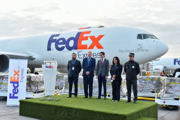 July 28, 2022, Toluca, Mexico City, Mexico: July 28, 2022, Toluca, Mexico : Roberto Velasco oÂlvarez, head of the North American Unit of the SRE and Graeme Clark, Canadian Ambassador to Mexico , during the arrival of three million Covid-19 vaccines from Pfizer at Toluca International Airport (AIT), which were donated by the Canadian government. on July 28, 2022 in Toluca, Mexico. Toluca Mexico - ZUMAe321 20220728_zia_e321_010 Copyright: xArturoxHernandez xEyepixxGroupx