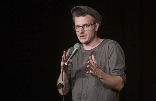 Comedian Moritz Neumeier tritt in Moers im Bollwerk auf. <p>Comedian Moritz Neumeier spielt am Freitag 18. Oktober 2019 im Bollwerk, in Moers, sein Kabarett-Programm mit dem Titel: Lustig . Moers Copyright: UllaxMichels NUR FÜR REDAKTIONELLE ZWECKE