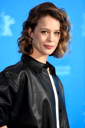 Paula Beer beim Photocall zum Kinofilm Roter Himmel auf der Berlinale 2023 73. Internationale Filmfestspiele Berlin im Hotel Grand Hyatt. Berlin, 22.02.2023