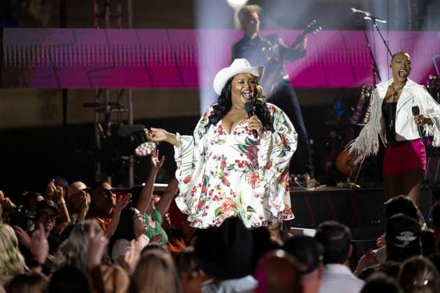 April 1, 2023, Austin, TX, United States: Singers TREA SWINDLE, DEVYN HART and DANICA HART of the country trio Chapel Hart of Poplarville, MS perform for a taping of up and coming acts on the Ram Truck stage at the Country Music Television (CMT) Awards on April 1, 2023 at Austin s Moody Center. Austin United States - ZUMAd150 1027140066st Copyright: xBobxDaemmrichx