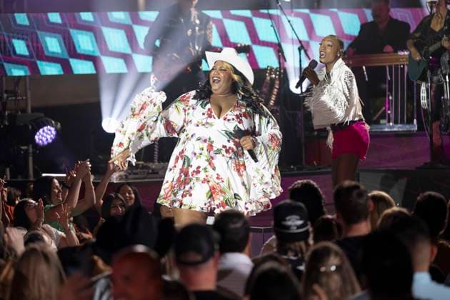 April 1, 2023, Austin, TX, United States: Singers TREA SWINDLE, DEVYN HART and DANICA HART of the country trio Chapel Hart of Poplarville, MS perform for a taping of up and coming acts on the Ram Truck stage at the Country Music Television (CMT) Awards on April 1, 2023 at Austin s Moody Center. Austin United States - ZUMAd150 1027140098st Copyright: xBobxDaemmrichx