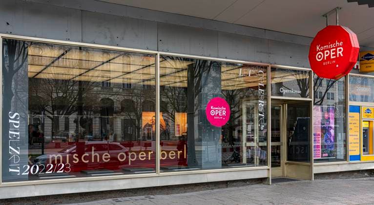 Komische Oper Unter den Linden, Berlin, Deutschland, Europa Copyright: imageBROKER/Karl-HeinzxSpremberg iblkhs09156042