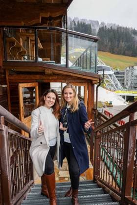13.04.2023, Schladming, AUT, Unterwegs in, Steiermark, Reportage, SMAGO Awarad, SMAGO! Award, im Bild Sigrid und Marina, Sigrid & Marina,