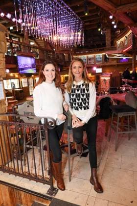 13.04.2023, Schladming, AUT, Unterwegs in, Steiermark, Reportage, SMAGO Awarad, SMAGO! Award, im Bild Sigrid und Marina, Sigrid & Marina,
