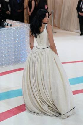 Dua Lipa, wearing Chanel Couture, Tiffany & Co. at arrivals for Karl Lagerfeld: A Line of Beauty - The Costume Institute Met Gala - Part 1, The Metropolitan Museum of Art, New York, NY May 1, 2023. Photo By: Kristin Callahan Everett Collection at arrivals for Karl Lagerfeld: A Line of Beauty - The Costume Institute Met Gala - Part 1, The Metropolitan Museum of Art, New York, NY May 1, 2023. Photo By: Kristin Callahan Everett Collection PUBLICATIONXNOTxINxCANxCHNxFRAxITAxJPNxNORxPOLxRUSxESPxUKxUSA