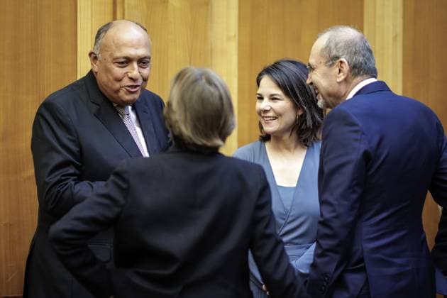Lage im Nahostkonflikt: Annalena Baerbock, Bundesaussenministerin, laedt zu Kleeblatt-Treffen nach Berlin ein. Hier im Bild (L-R): Samih Schukri, Aussenminister von Aegypten, Catherine Colonna, Aussenministerin von Frankreich, Annalena Baerbock, Bundesaussenministerin, und Ayman Safadi , Aussenminister von Jordanien. Berlin, 11.05.2023. Berlin Deutschland