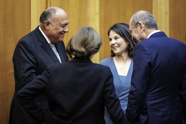 News Bilder des Tages Lage im Nahostkonflikt: Annalena Baerbock, Bundesaussenministerin, laedt zu Kleeblatt-Treffen nach Berlin ein. Hier im Bild (L-R): Samih Schukri, Aussenminister von Aegypten, Catherine Colonna, Aussenministerin von Frankreich, Annalena Baerbock, Bundesaussenministerin, und Ayman Safadi , Aussenminister von Jordanien. Berlin, 11.05.2023. Berlin Deutschland