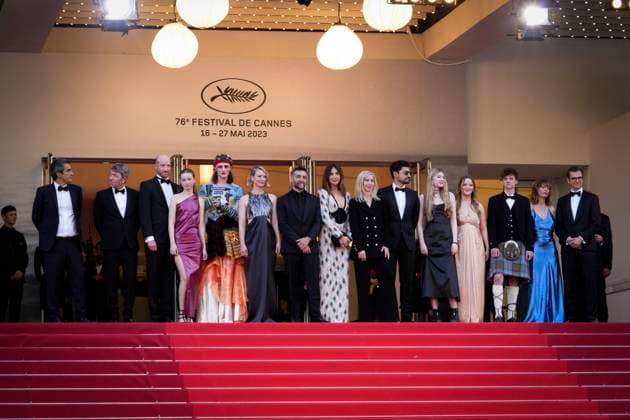 Foto IPP Daniele Cifala™ Cannes 22 05 2023 Club Zero Red Carpet - The 76th Annual Cannes Film Festival nella foto : Producer Phillipe Bober, Lukas Turtur, Ksenia Devriendt, Luke Barker, Mia Wasikowska, Mathieu Demy, Elsa Zylberstein, Director Jessica Hausner, Amir El-Masry, Florence Baker, Gwen Currant, Samuel D Anderson, Geraldine Bajard and Producer Johannes Schuber Italy Photo Press - World Copyright