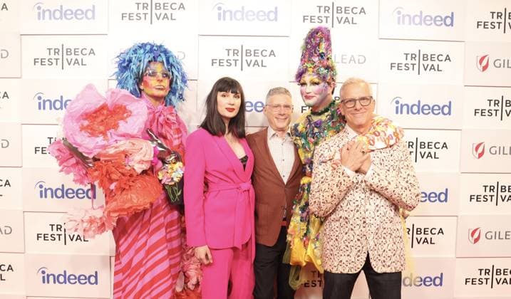 TriBeCa Film Festival (NEW) Tribeca Film Festival: Taylor Mac™24-Decade History of Popular Music. June 14, 2023, New York, USA: Taylor Mac, Rob Epstein, Jeffrey Friedman, Matt Ray, Machine Bazzle, Joel Stillerman, Linda Brumbach. ,New York s hottest club is Taylor Mac s 24-Decade History of Popular Music. This club has everything: countercultural history, off-the-wall interpretations of America s most recognizable tunes, ping pong warfare, giant inflatable penises making love and war to David Bowie s Heroes, shameless gay melodrama, and of course, MacArthur Fellowship winner Taylor Mac. Credit: Jose Francisco Thenews2 (Foto: Jose Francisco Thenews2 imago images) TriBeCa Film Festival Copyright: xJosexFranciscox