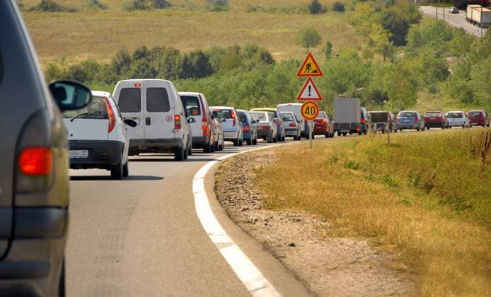 maintains on country road in Serbia, slow moving cars row and traffic signs Copyright: xJulijaxSapicx xDesignxPicsx , 31678625 Copyright: JulijaxSapicx xDesignxPics 31678625 !ACHTUNG AUFNAHMEDATUM GESCHÄTZT! RECORD DATE NOT STATED