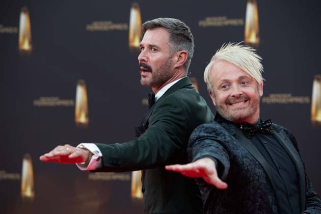 v.l. Jochen SCHROPP, Moderator, Ross ANTHONY; Entertainer, Roter Teppich, Red Carpet Show, Ankunft, arrival, Verleihung des Deutschen Fernsehpreises, Der Deutsche Fernsehpreis 2023, Deutscher Fernsehpreis 2023 in den MMC Studios Koeln, am 28.09.2023.